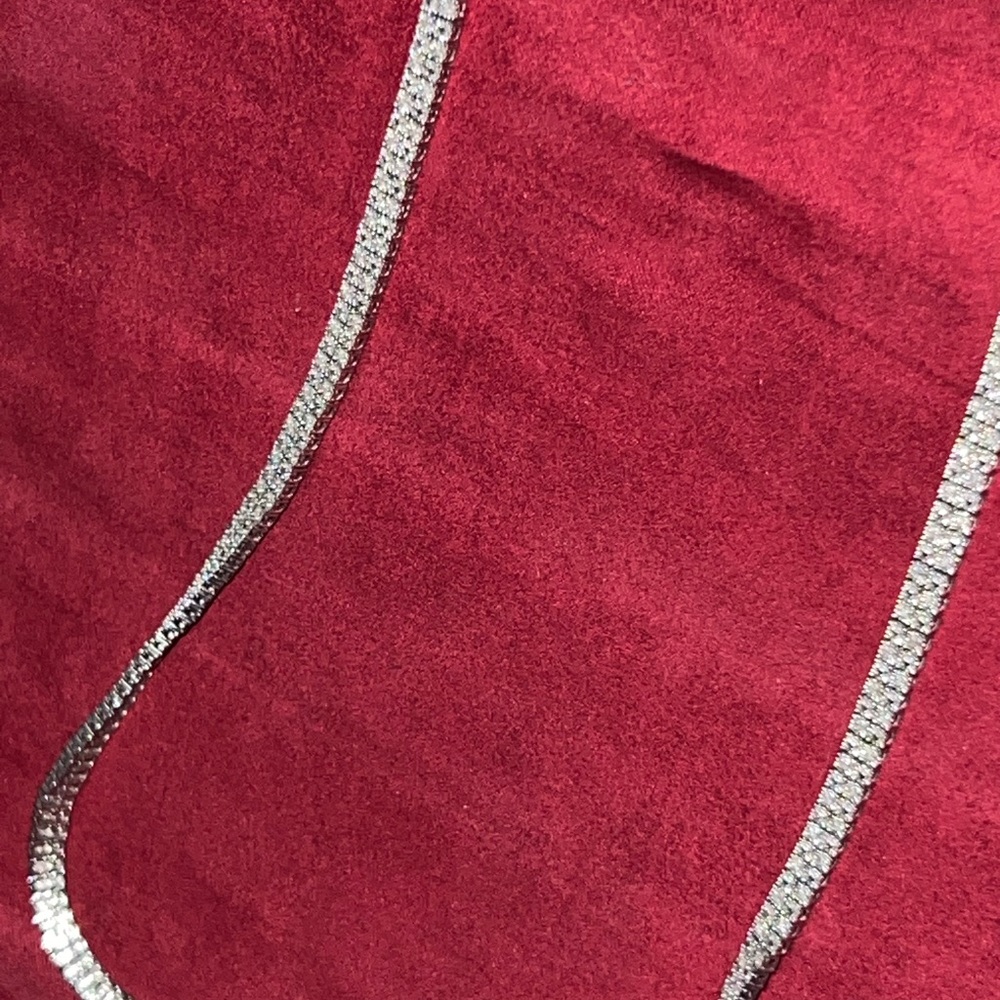 Up for sale this beautiful unisex 2 row 1 CT diamond tennis necklace